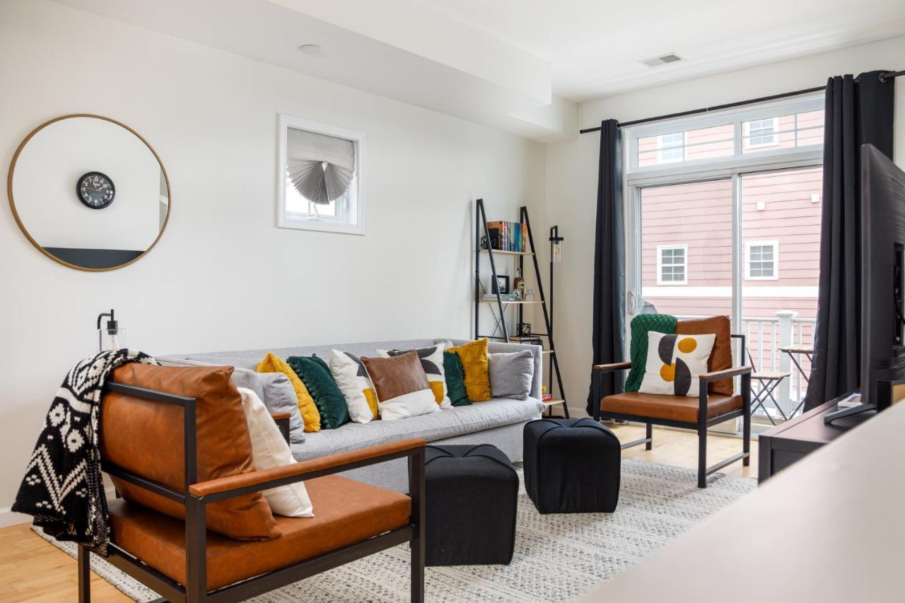 Midtown Modern - Urban Condo Walkable To Bars And Beach مدينة ترافيرز المظهر الخارجي الصورة